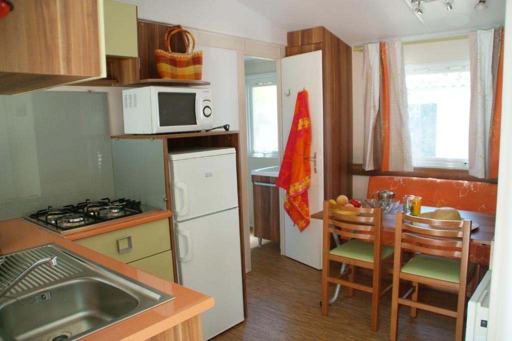 Camping Resort Les Champs Blancs Agde Rom bilde